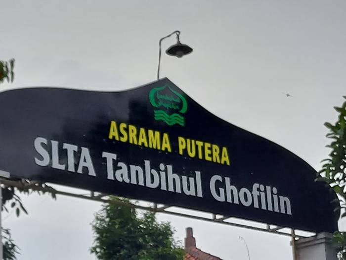 Asrama Putera SLTA 1